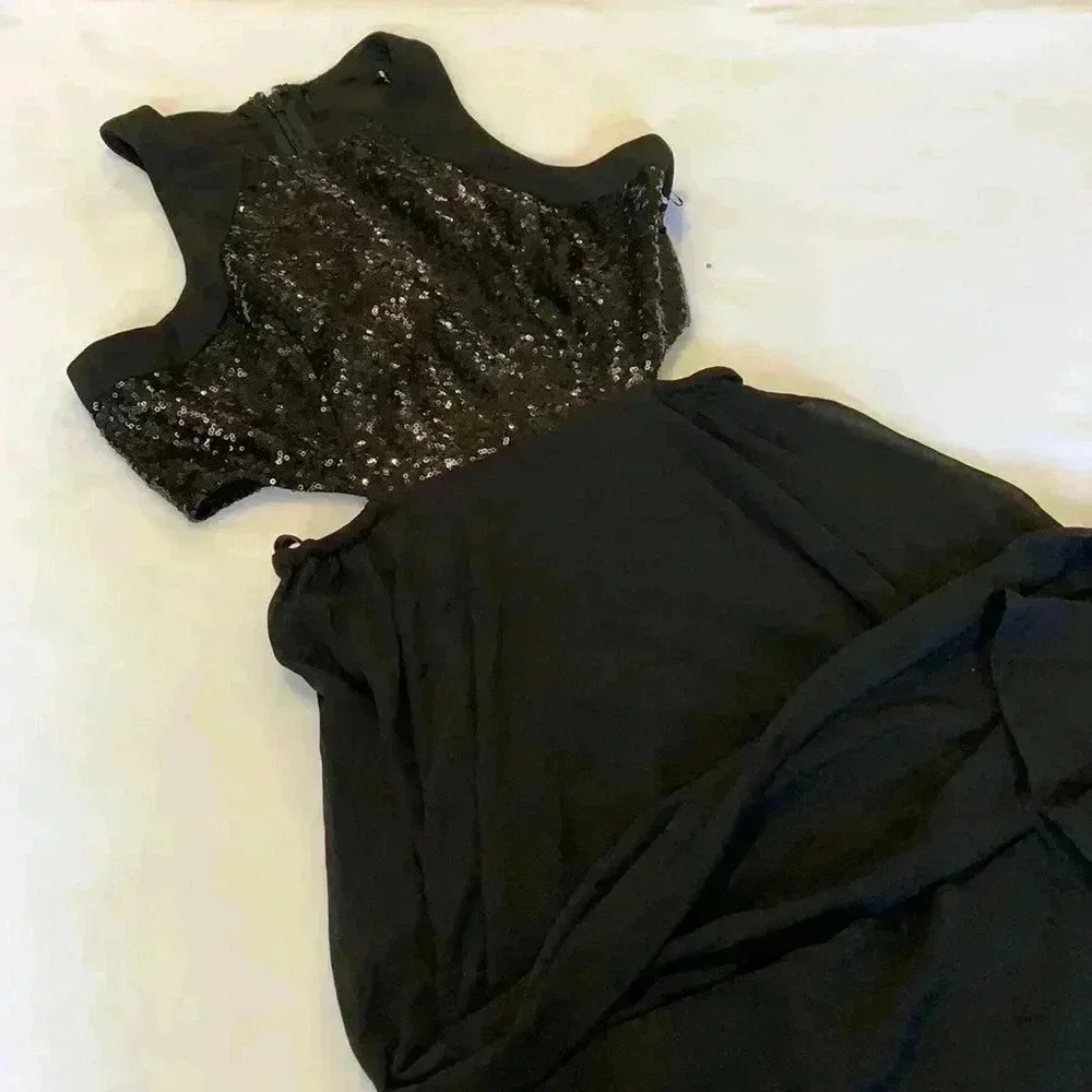 Lulus - Picture 3 of 7